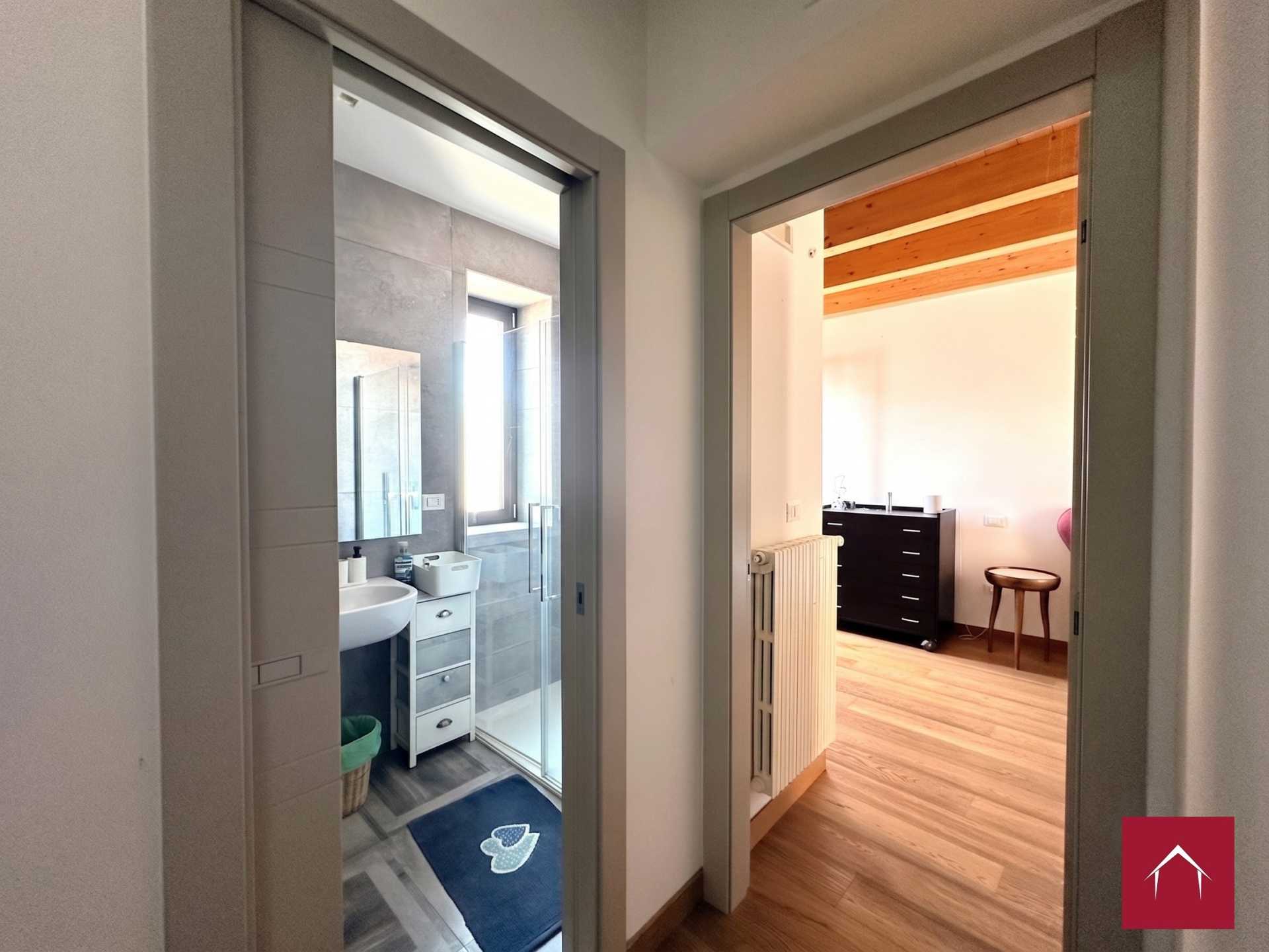 Bilocale arredato con esclusivo terrazzo panoramico - foto 15
