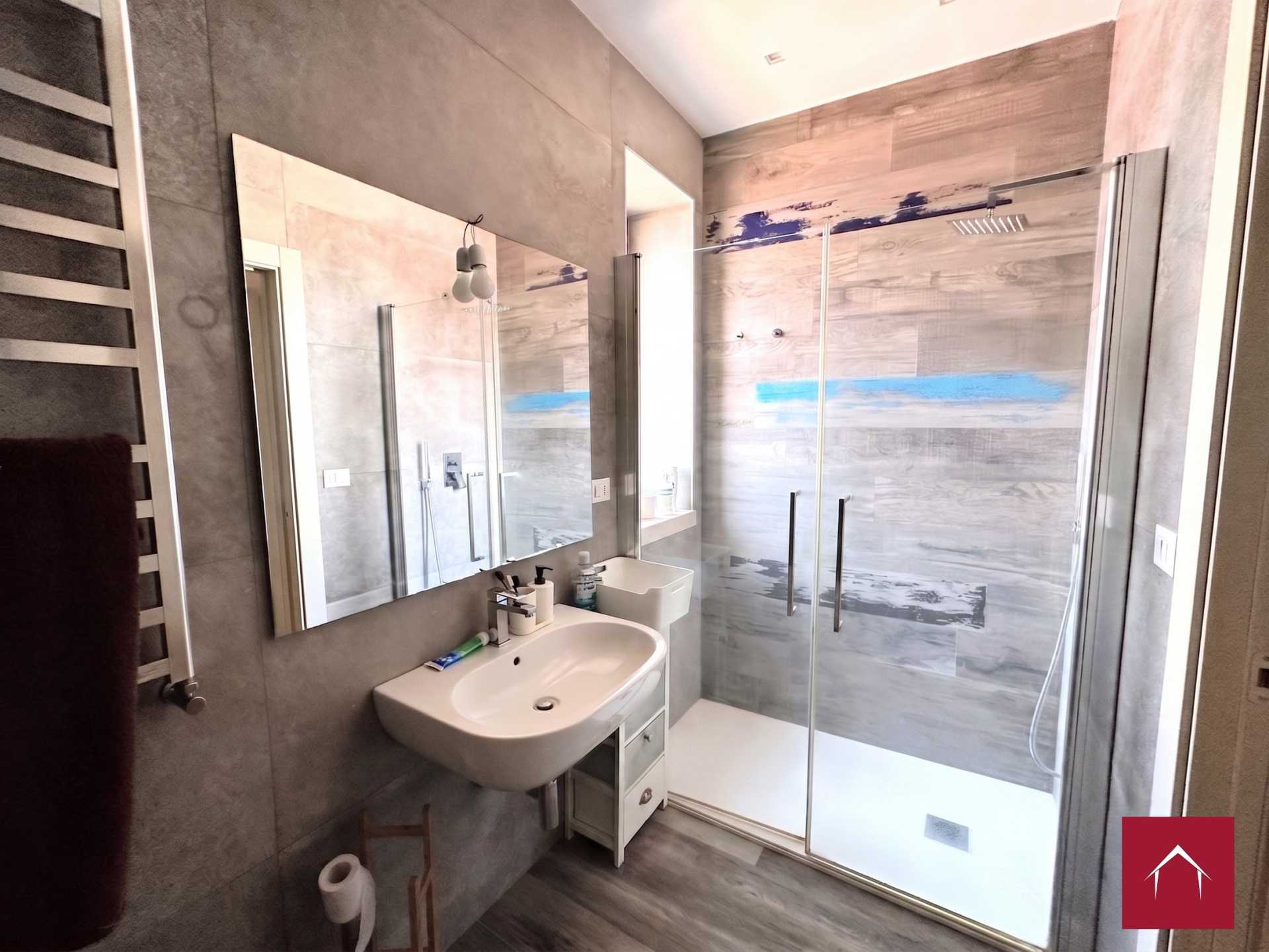 Bilocale arredato con esclusivo terrazzo panoramico - foto 16