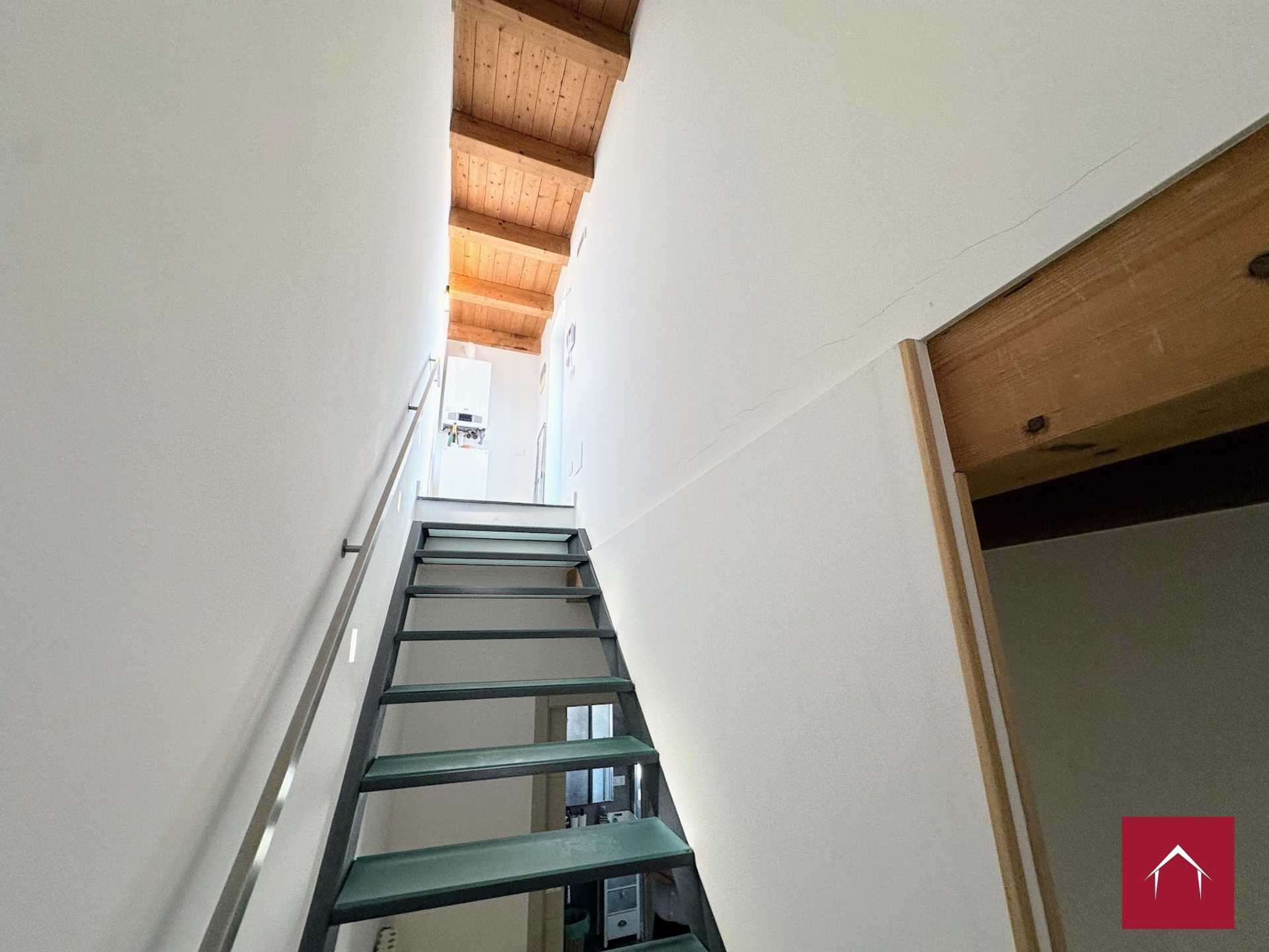 Bilocale arredato con esclusivo terrazzo panoramico - foto 22