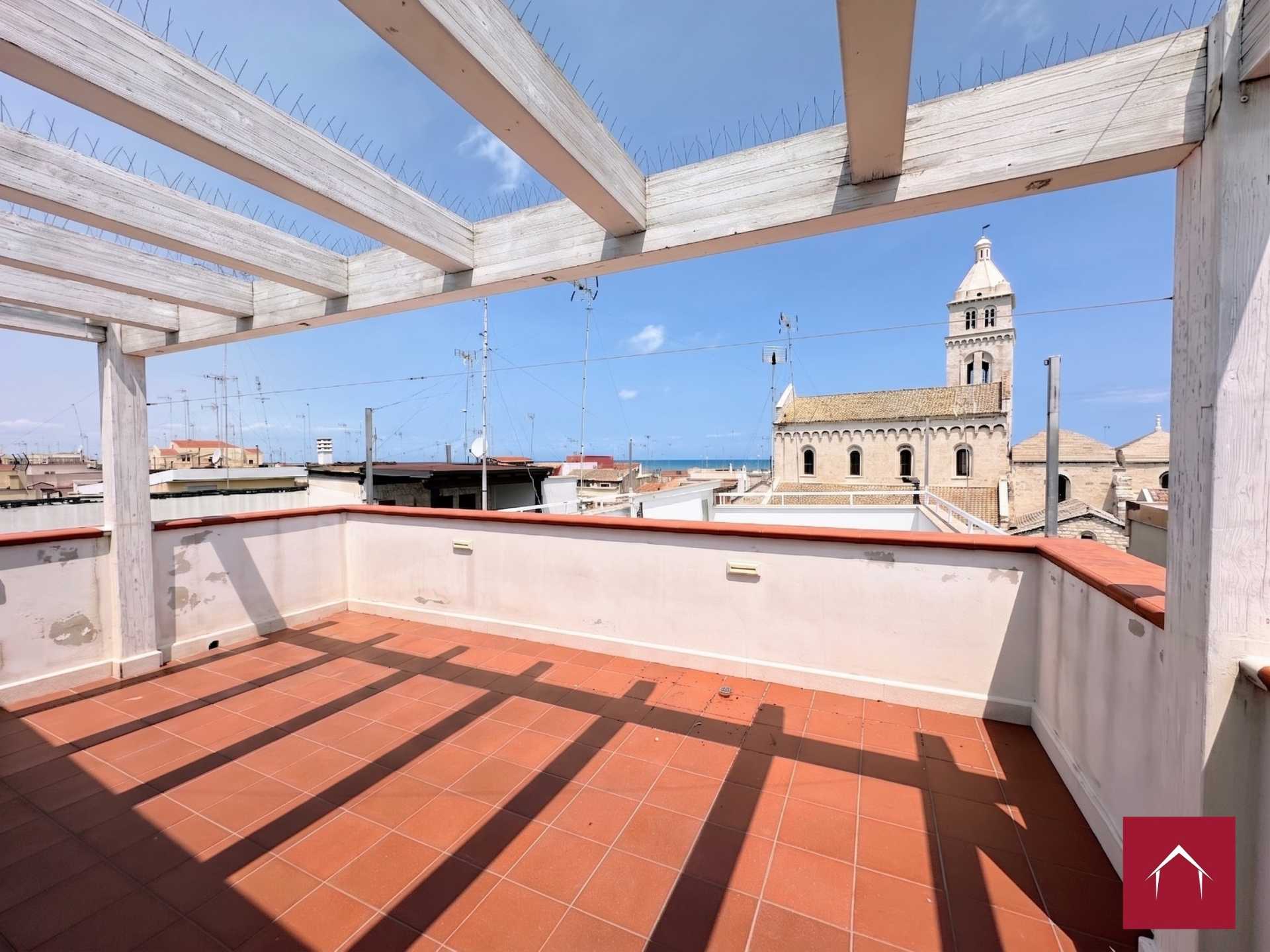Bilocale arredato con esclusivo terrazzo panoramico - foto 26