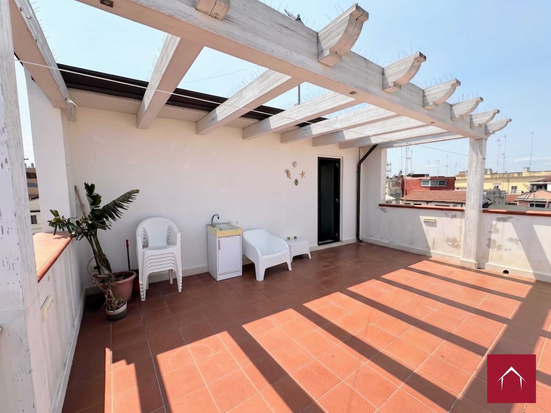 Bilocale arredato con esclusivo terrazzo panoramico - foto 29