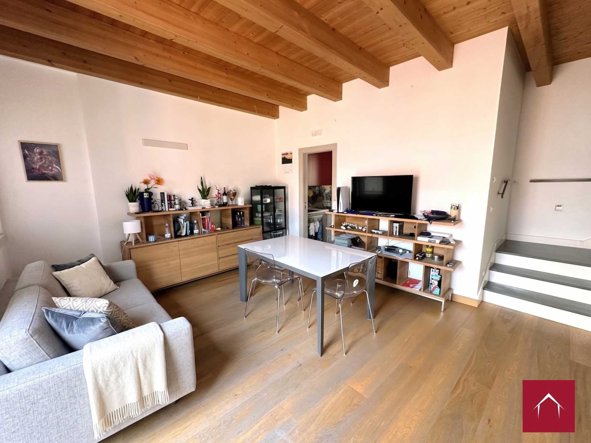 Bilocale arredato con esclusivo terrazzo panoramico - foto 7